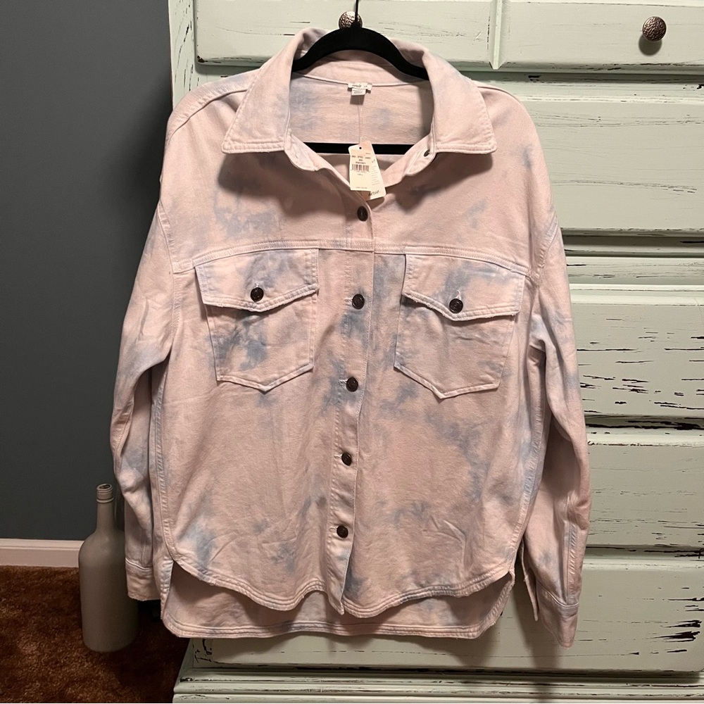 Aerie Cotton Blend Shacket in a sky blue and cream color. Size large, NWT.